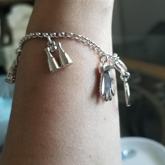 Authentic Swarovski Winter Gear Toggle Charm Bracelet Retired Sweet And Cute - Picture 7 of 8